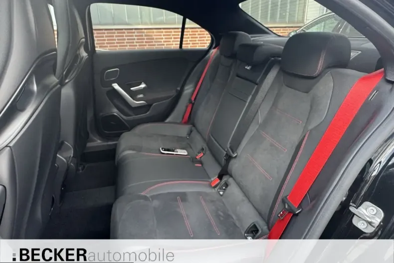 Mercedes-Benz A 35 AMG (Clasa A) din 2025 cu 3.101 km - oferta MER252812 - foto 17