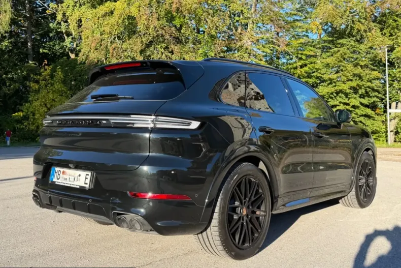 Porsche Cayenne din 2025 cu 28.900 km - oferta POR252815 - foto 4