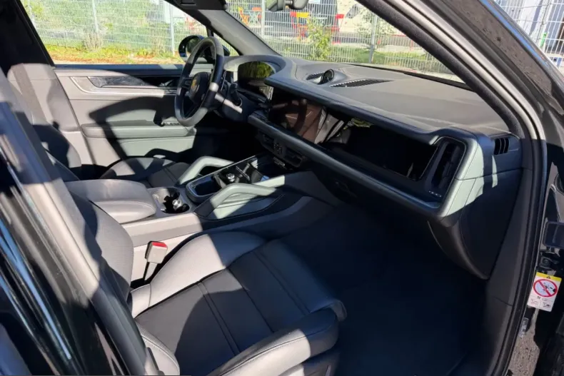 Porsche Cayenne din 2025 cu 28.900 km - oferta POR252815 - foto 26
