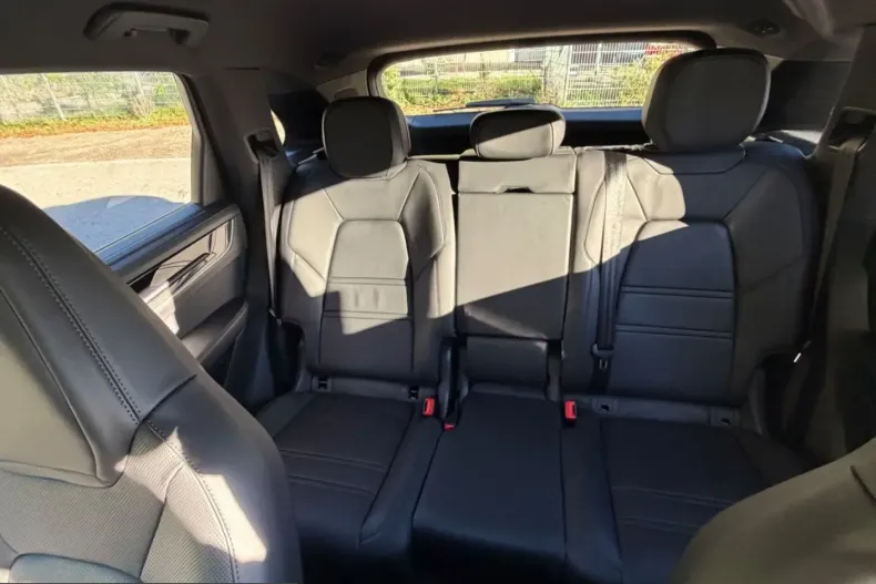 Porsche Cayenne din 2025 cu 28.900 km - oferta POR252815 - foto 28