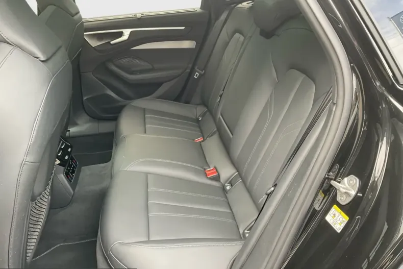 Audi A6 din 2025 cu 12.057 km - oferta AUD252816 - foto 12
