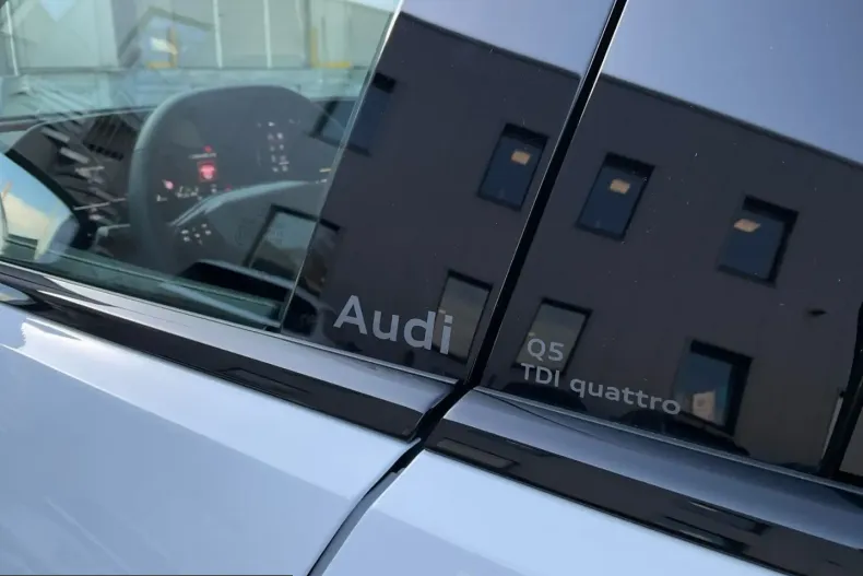 Audi Q5 din 2025 cu 13.674 km - oferta AUD252817 - foto 24