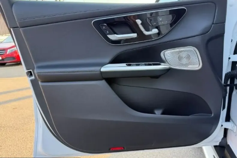Mercedes-Benz GLC 63 AMG (Clasa GLC) din 2024 cu 13.200 km - oferta MER252822 - foto 13