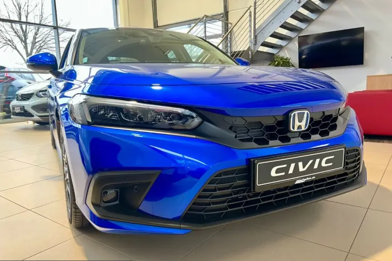 Honda Civic din 2024 cu 37.263 km - oferta HON252825 - foto 1