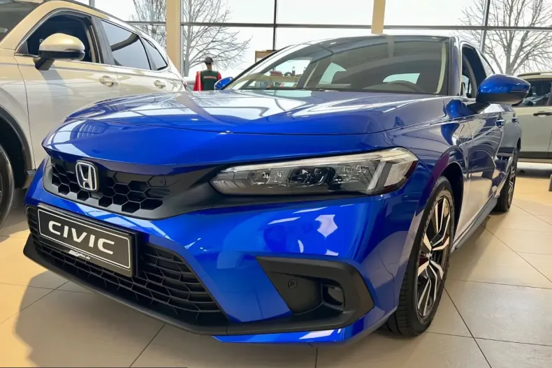 Honda Civic din 2024 cu 37.263 km - oferta HON252825 - foto 3