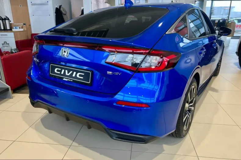 Honda Civic din 2024 cu 37.263 km - oferta HON252825 - foto 4