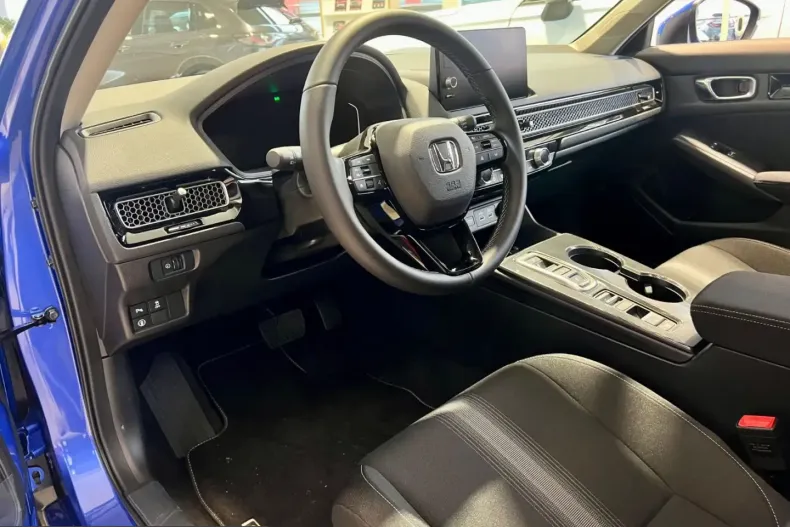 Honda Civic din 2024 cu 37.263 km - oferta HON252825 - foto 9