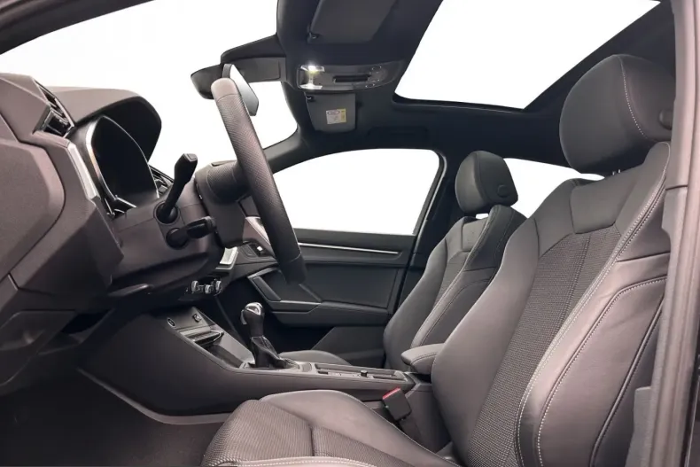 Audi Q3 din 2023 cu 20.113 km - oferta AUD252826 - foto 11