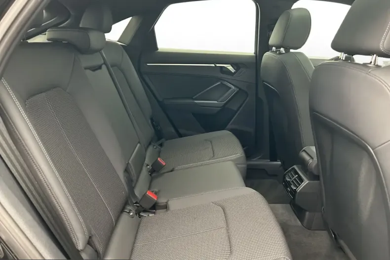 Audi Q3 din 2023 cu 20.113 km - oferta AUD252826 - foto 16