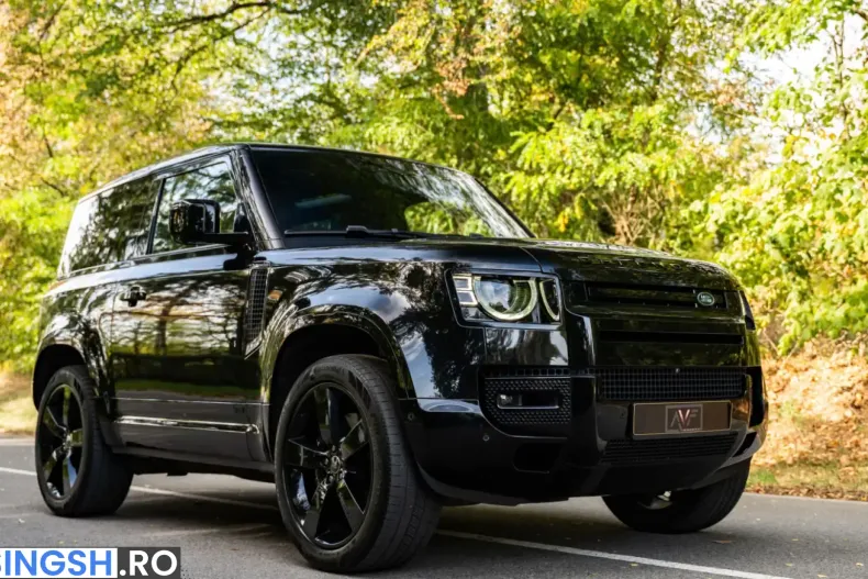 Land Rover Defender din 2024 cu 33.000 km - oferta LAN252836 - foto 1