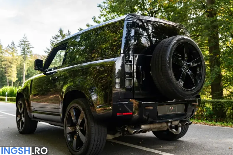 Land Rover Defender din 2024 cu 33.000 km - oferta LAN252836 - foto 2
