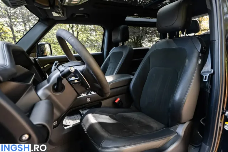 Land Rover Defender din 2024 cu 33.000 km - oferta LAN252836 - foto 6
