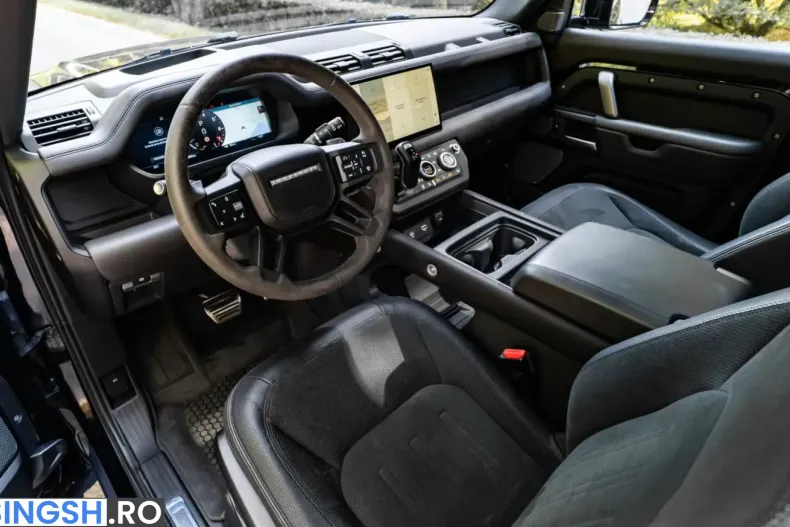 Land Rover Defender din 2024 cu 33.000 km - oferta LAN252836 - foto 9