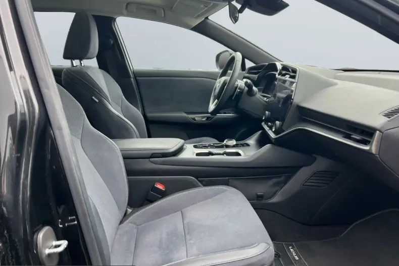 Lexus RZ din 2023 cu 33.800 km - oferta LEX252843 - foto 16