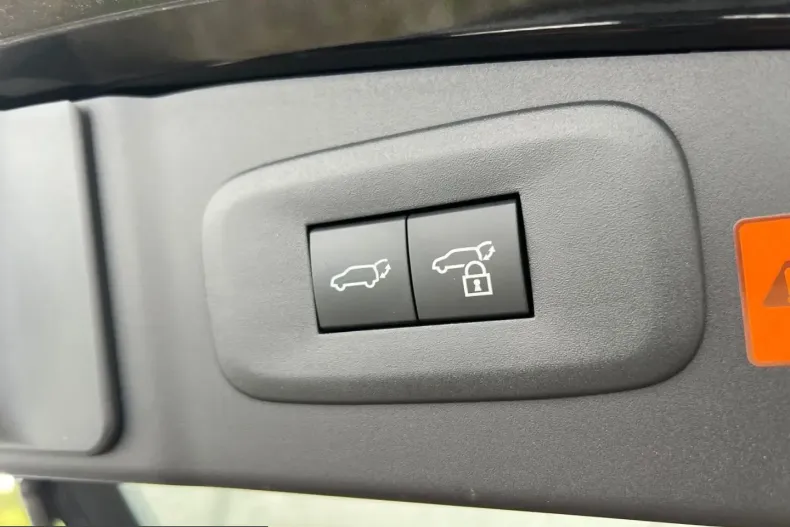 Lexus RZ din 2023 cu 33.800 km - oferta LEX252843 - foto 24