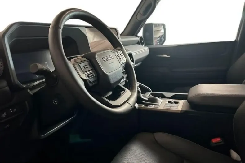 Toyota Land Cruiser din 2024 cu 10.195 km - oferta TOY252846 - foto 7