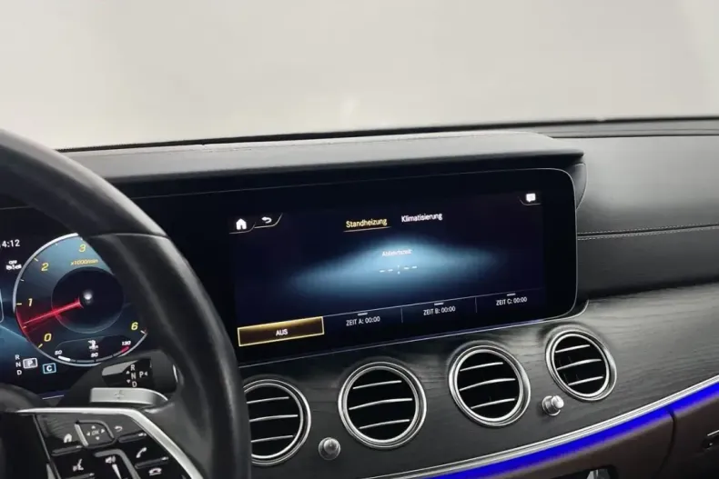Mercedes-Benz E 400 (Clasa E) din 2021 cu 69.987 km - oferta MER252848 - foto 11