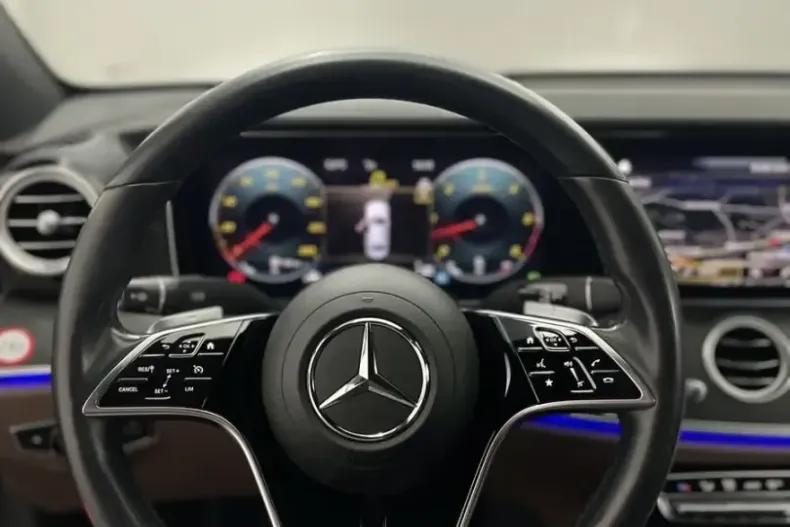 Mercedes-Benz E 400 (Clasa E) din 2021 cu 69.987 km - oferta MER252848 - foto 16