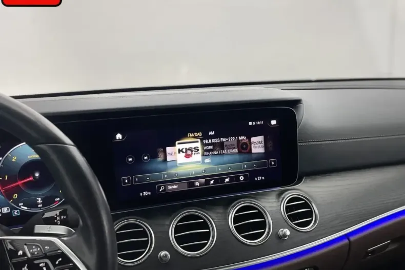 Mercedes-Benz E 400 (Clasa E) din 2021 cu 69.987 km - oferta MER252848 - foto 19