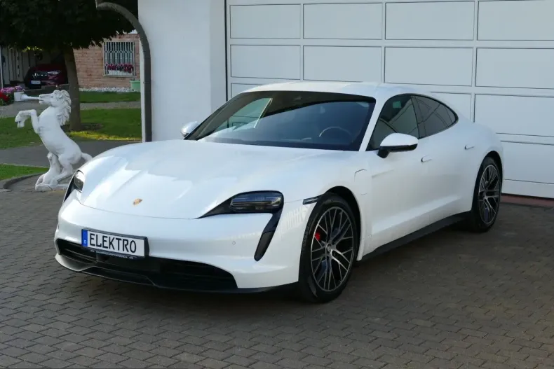 Porsche Taycan din 2021 cu 53.200 km - oferta POR252854 - foto 1