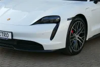 Porsche Taycan din 2021 cu 53.200 km - oferta POR252854 - foto 7