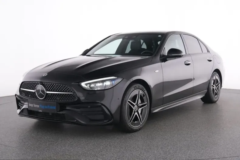 Mercedes-Benz C 300 (Clasa C) din 2025 cu 4.781 km - oferta MER252871 - foto 1