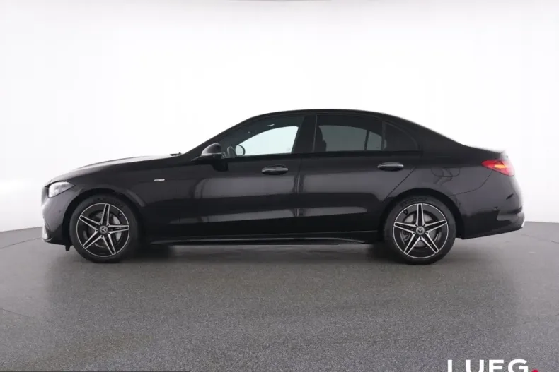 Mercedes-Benz C 300 (Clasa C) din 2025 cu 4.781 km - oferta MER252871 - foto 10