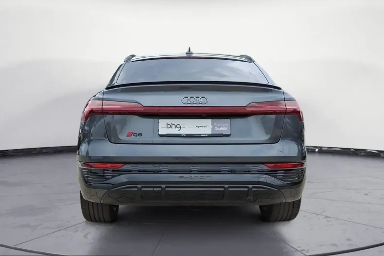 Audi Q8 din 2023 cu 73.671 km - oferta AUD252881 - foto 4