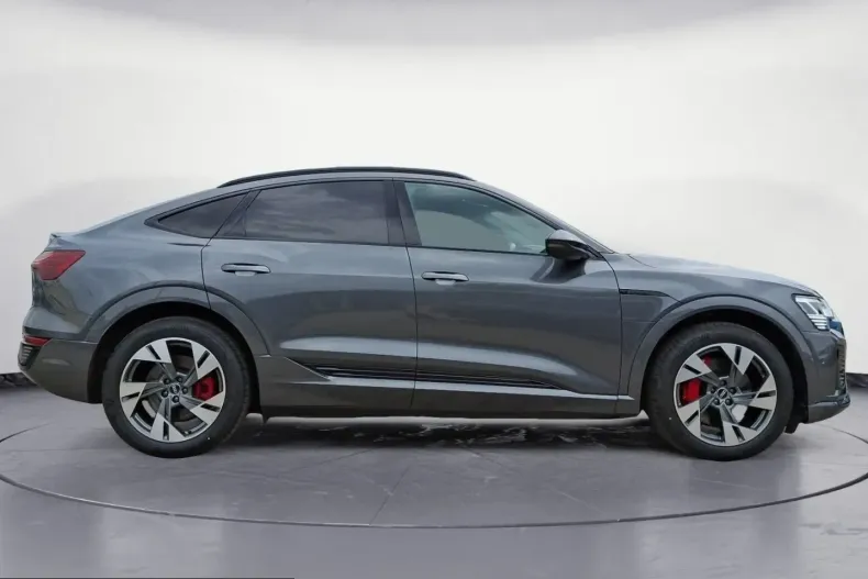 Audi Q8 din 2023 cu 73.671 km - oferta AUD252881 - foto 5