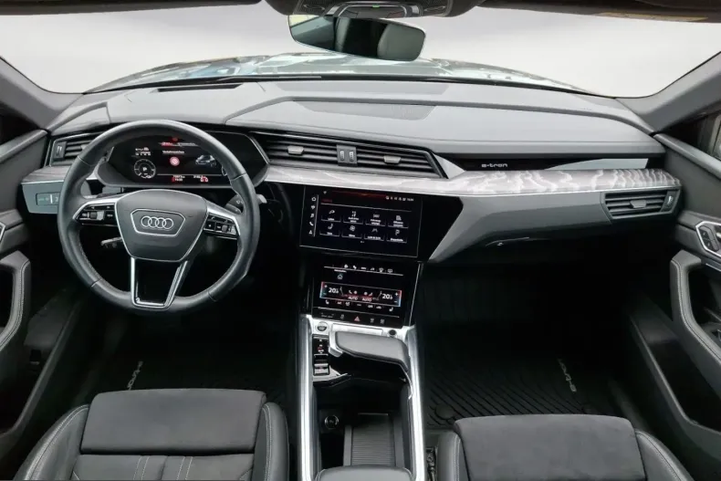 Audi Q8 din 2023 cu 73.671 km - oferta AUD252881 - foto 9