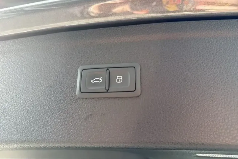 Audi Q5 din 2021 cu 93.170 km - oferta AUD252886 - foto 13