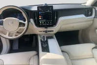 Volvo XC60 din 2025 cu 14.827 km - oferta VOL252891 - foto 2