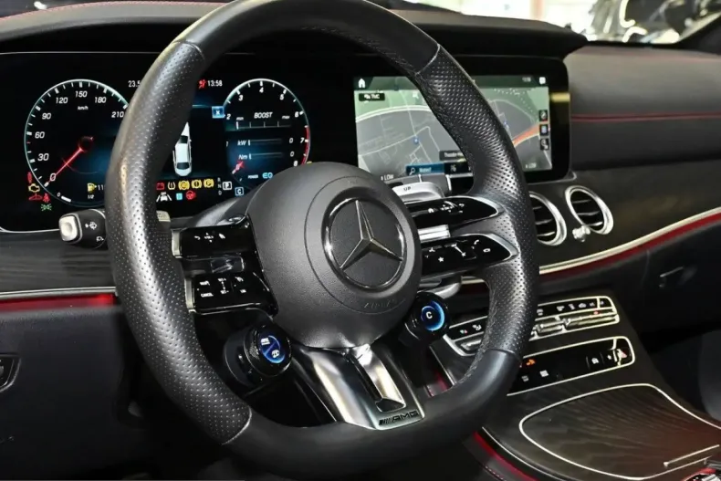 Mercedes-Benz E 53 AMG (Clasa E) din 2023 cu 25.009 km - oferta MER252896 - foto 19
