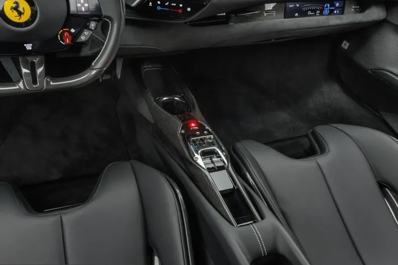Ferrari 296 GTB din 2023 cu 15.500 km - oferta FER252898 - foto 13
