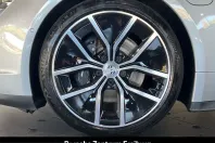 Porsche Taycan din 2025 cu 13.900 km - oferta POR252902 - foto 6