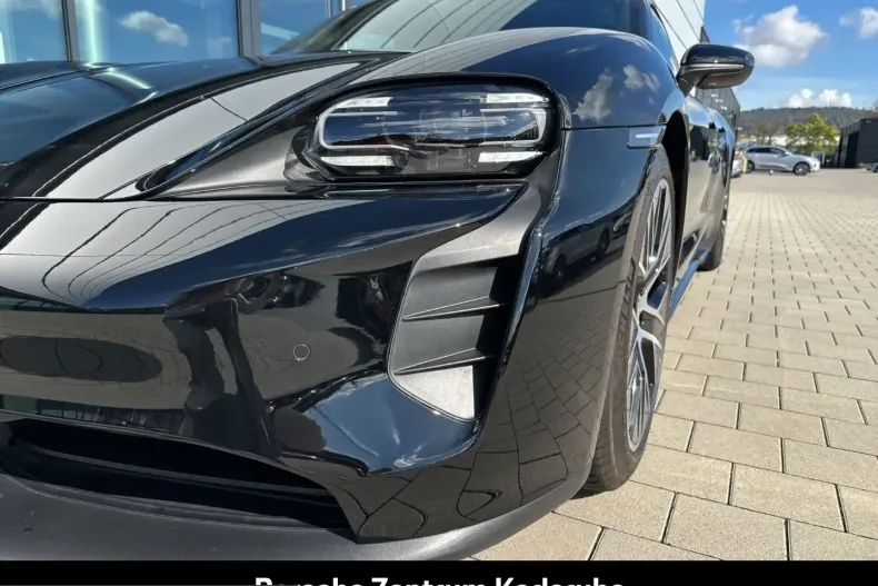 Porsche Taycan din 2023 cu 47.950 km - oferta POR252904 - foto 13
