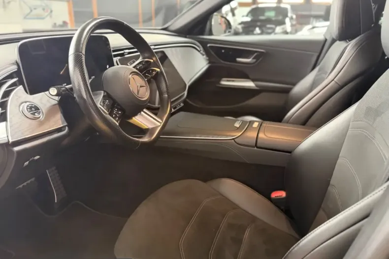Mercedes-Benz E 220 (Clasa E) din 2024 cu 79.999 km - oferta MER252909 - foto 16