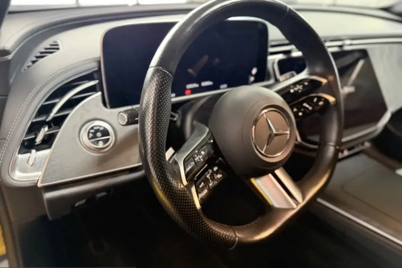 Mercedes-Benz E 220 (Clasa E) din 2024 cu 79.999 km - oferta MER252909 - foto 17