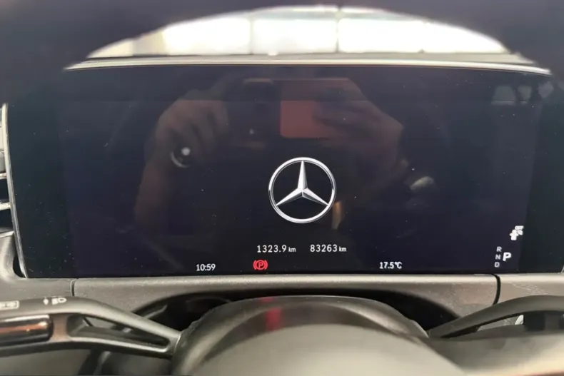 Mercedes-Benz E 220 (Clasa E) din 2024 cu 79.999 km - oferta MER252909 - foto 19