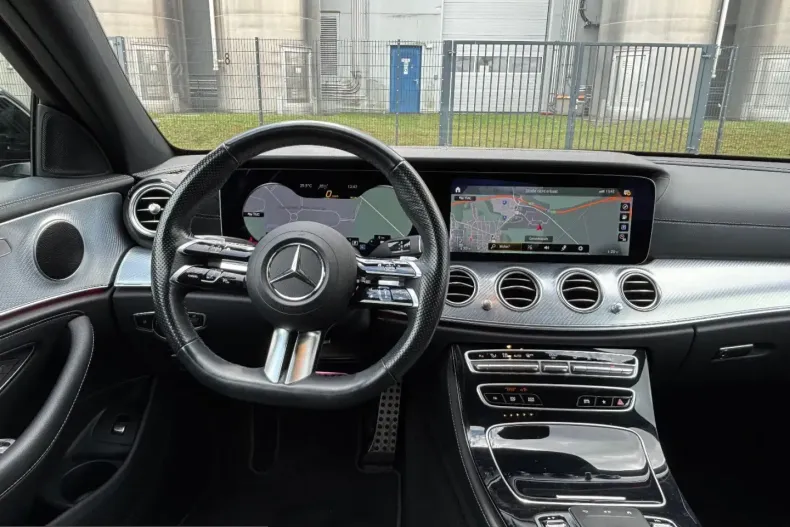 Mercedes-Benz E 300 (Clasa E) din 2022 cu 78.000 km - oferta MER252917 - foto 8