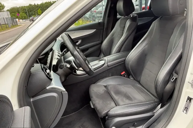 Mercedes-Benz E 300 (Clasa E) din 2022 cu 78.000 km - oferta MER252917 - foto 10