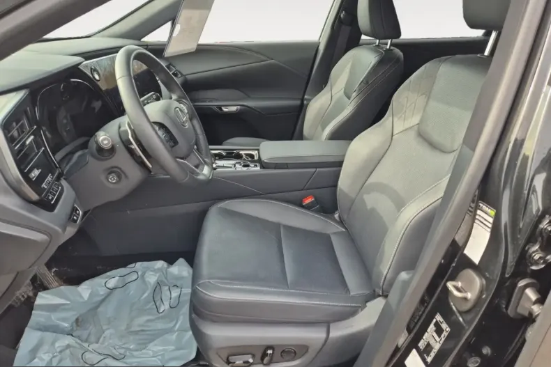 Lexus RX 350 din 2025 cu 11.358 km - oferta LEX252919 - foto 11