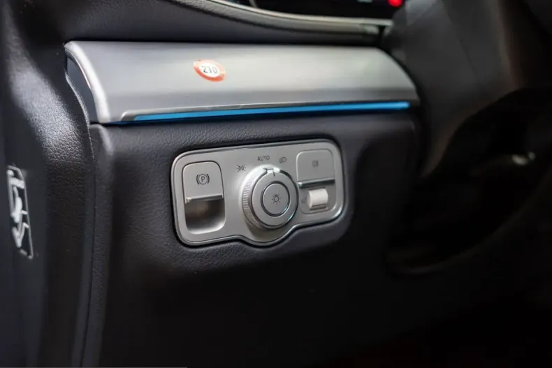 Mercedes-Benz GLE 350 (Clasa GLE) din 2025 cu 9.987 km - oferta MER252926 - foto 17