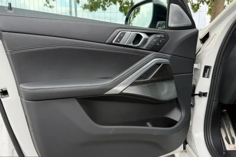 BMW X6 (Seria X) din 2024 cu 4.974 km - oferta BMW252937 - foto 10