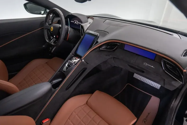 Ferrari Roma din 2023 cu 3.000 km - oferta FER252943 - foto 40