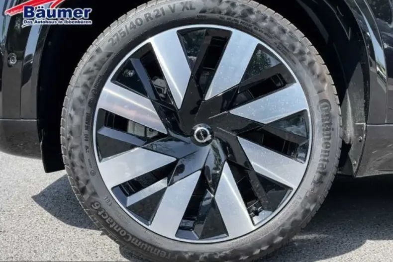 Volvo XC90 din 2024 cu 1.275 km - oferta VOL252946 - foto 9