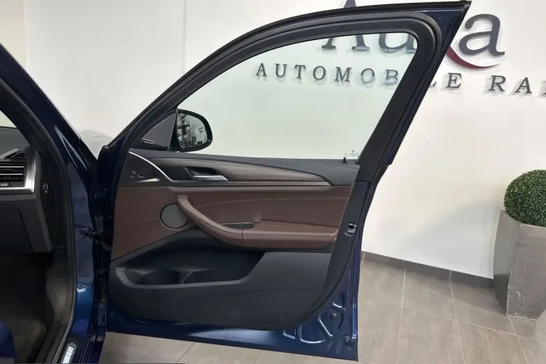 BMW iX3 (Seria X) din 2023 cu 96.750 km - oferta BMW252948 - foto 9