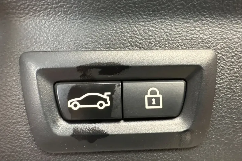 BMW iX3 (Seria X) din 2023 cu 96.750 km - oferta BMW252948 - foto 16