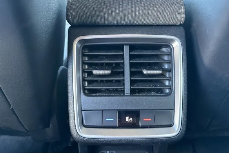 Skoda Enyaq din 2025 cu 5.491 km - oferta SKO252963 - foto 10