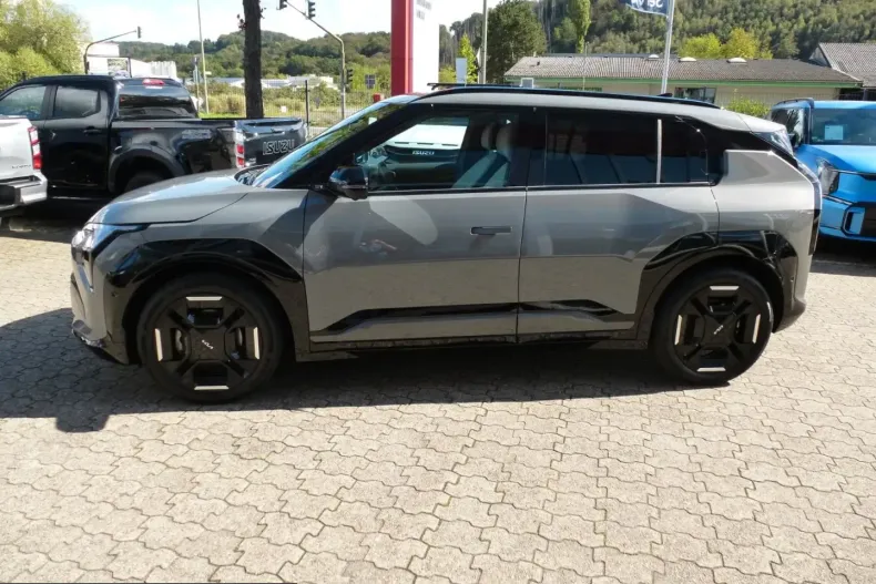 Kia EV3 din 2025 cu 16.333 km - oferta KIA252968 - foto 2